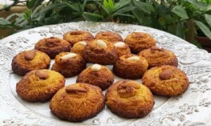 Biscotti alle mandorle e cocco, low carb e senza glutine. Biscotti alle mandorle e cocco. Ricetta low carb, keto, paleo, life120, senza glutine e lattosio.
