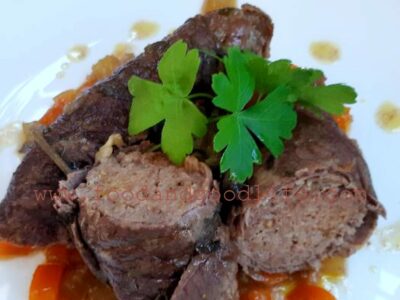 Involtini ripieni di carne macinata, senza farina Involtini ripieni di carne macinata, senza farina